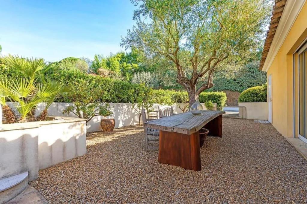 Grande Villa St-Tropez Area Avec Piscine Chauffee Gassin Luaran gambar