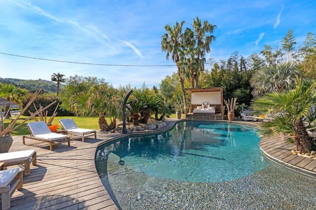 Grande Villa St-Tropez Area Avec Piscine Chauffee Gassin Luaran gambar